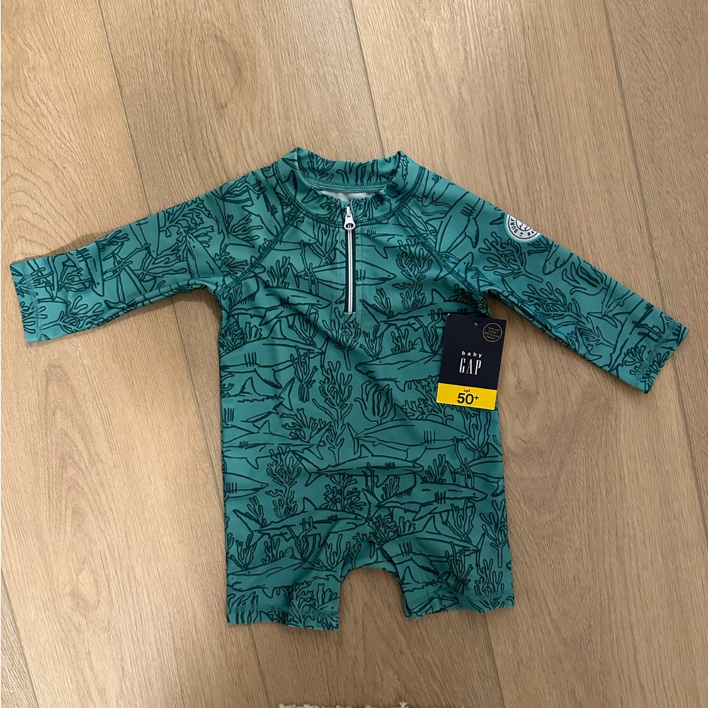 Baby GAP one piece rash guard swimsuit - Picture 2 of 7